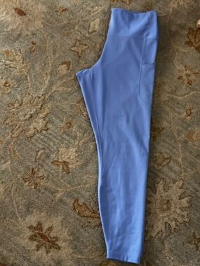Nike women’s Light Blue Active Leggings